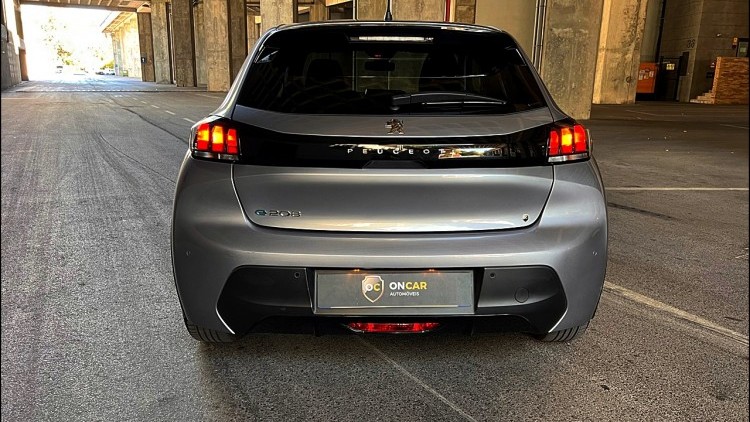 Peugeot e-208 Style