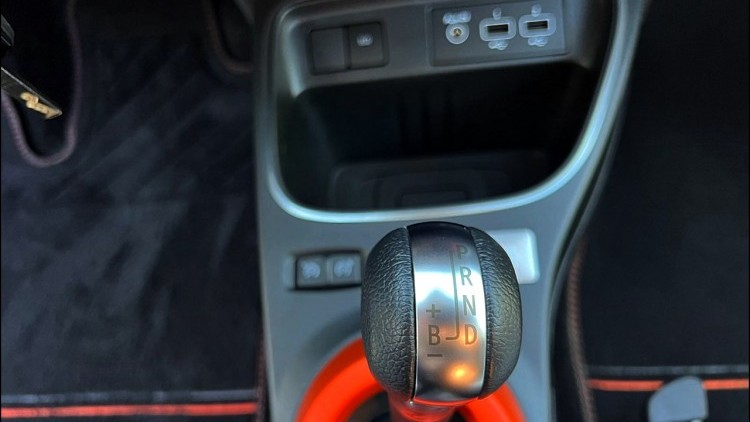 Renault Twingo VIBES - El&eacute;trico